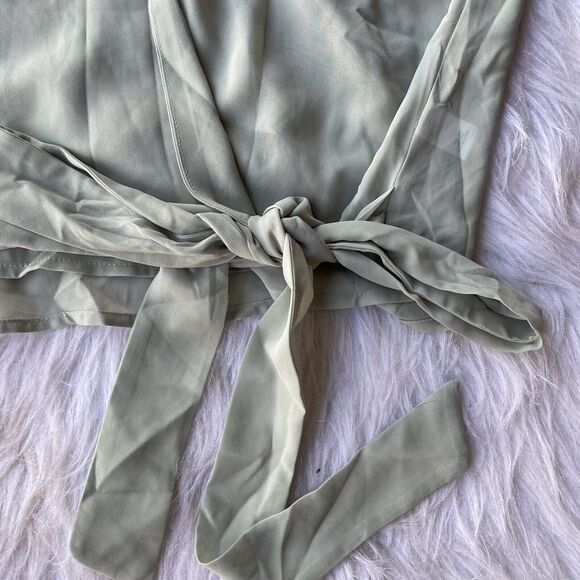 Zenana Sz L Double Lyered Chiffon Tie Front Bottom Short Flutter Sleeve Top - Picture 2 of 11